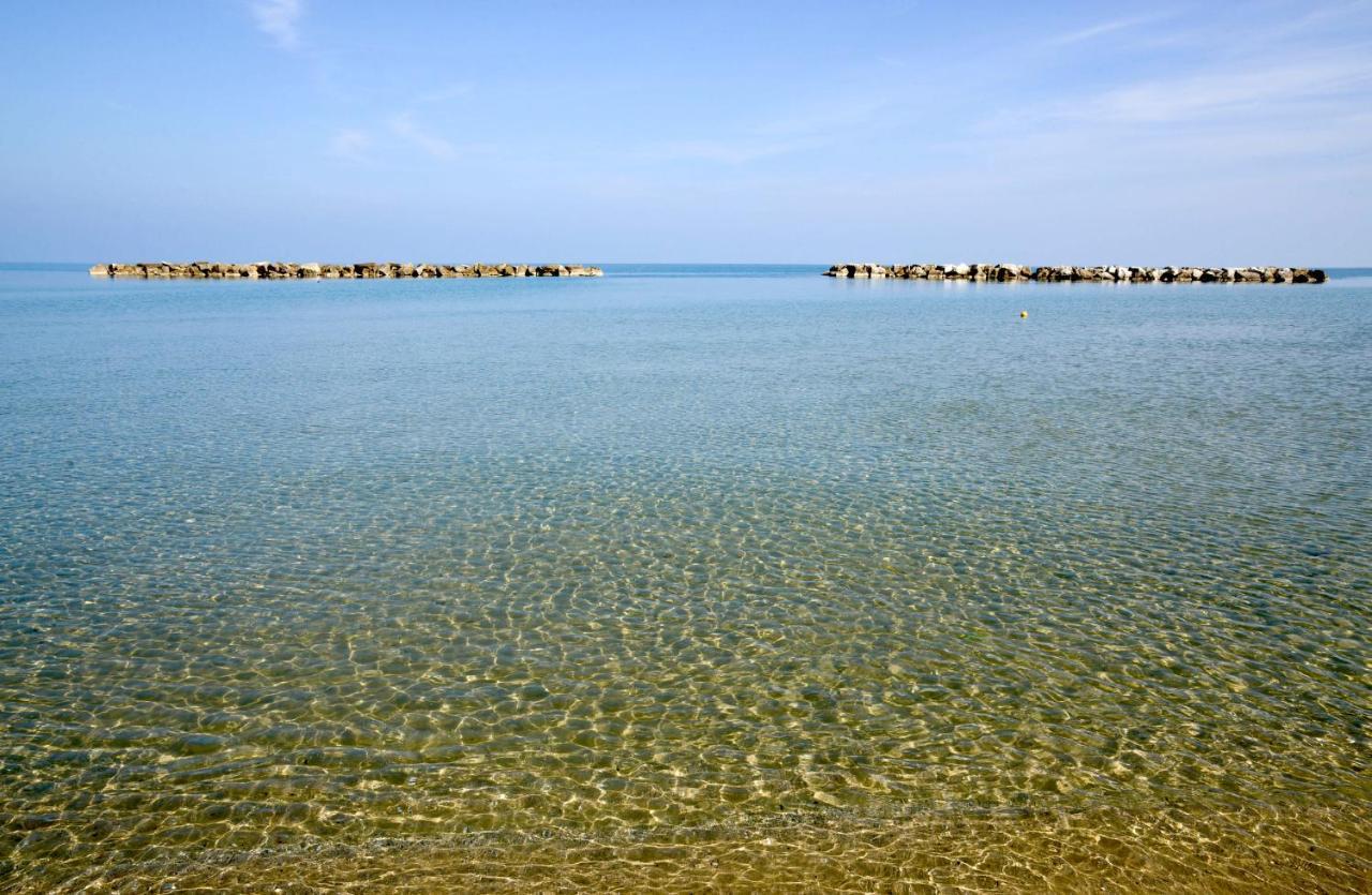 Hotel Majorca Cesenatico Luaran gambar